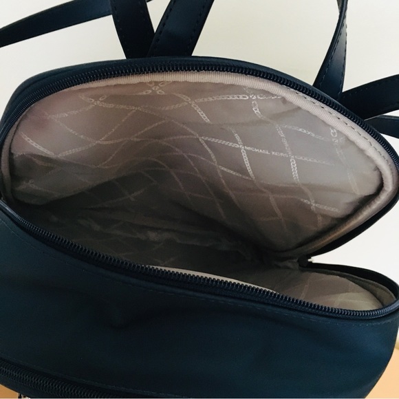 Michael Kors Brooklyn Large Backpack Navy one Size - Picture 9 of 12